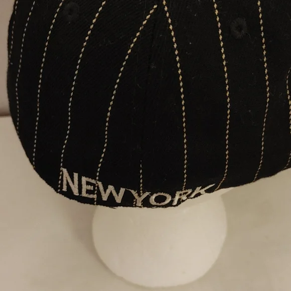 New York Pinstripes hat H1 - Picture 3 of 6